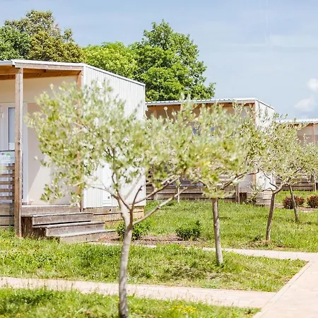 Premium Mobile Homes Istria - Lanterna - Luxury Mobilhome مكان تخييم بوريتش