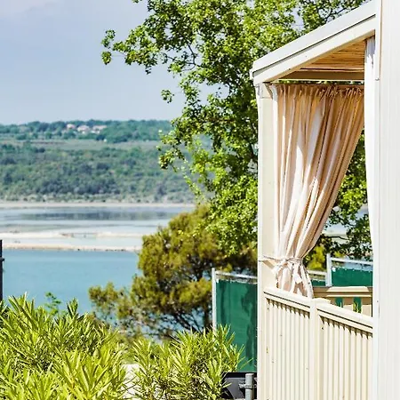 キャンプ場 Premium Mobile Homes Istria - Lanterna - Luxury Mobilhome