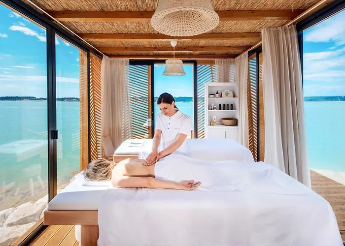مكان تخييم Premium Mobile Homes Istria - Lanterna - Luxury Mobilhome