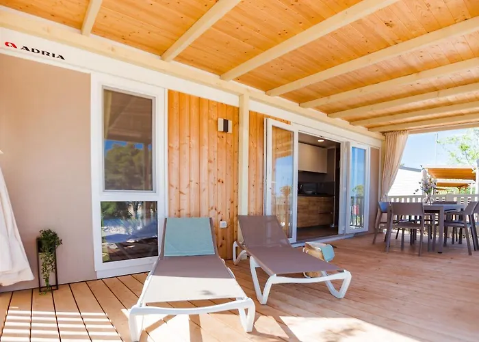 Premium Mobile Homes Istria - Lanterna - Luxury Mobilhome Kamp alanı *